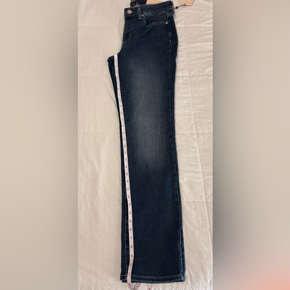 NYDJ Women's Jeans Marilyn Straight Jeans
Size 6 - Picture 11 of 14